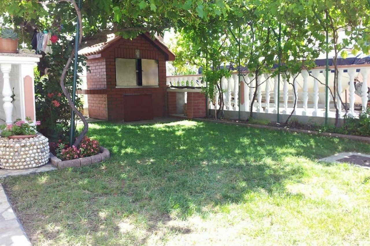 Apartments Galic Nin Exterior photo
